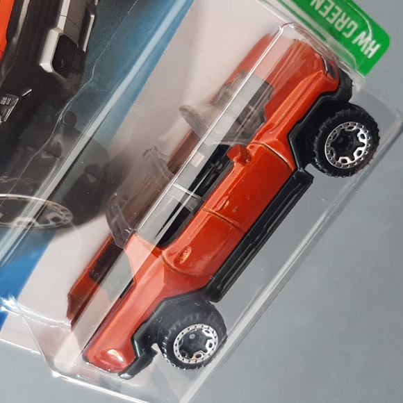 GMC Hummer EV Hot Wheels 2022 Green Speed - Picture 4 of 17